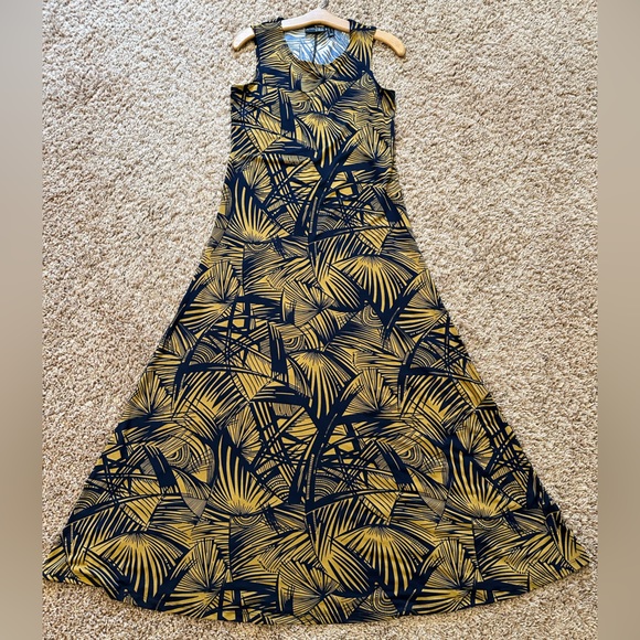Attitudes maxi dress with jacket. Navy and Tan. Size XS - Picture 5 of 14
